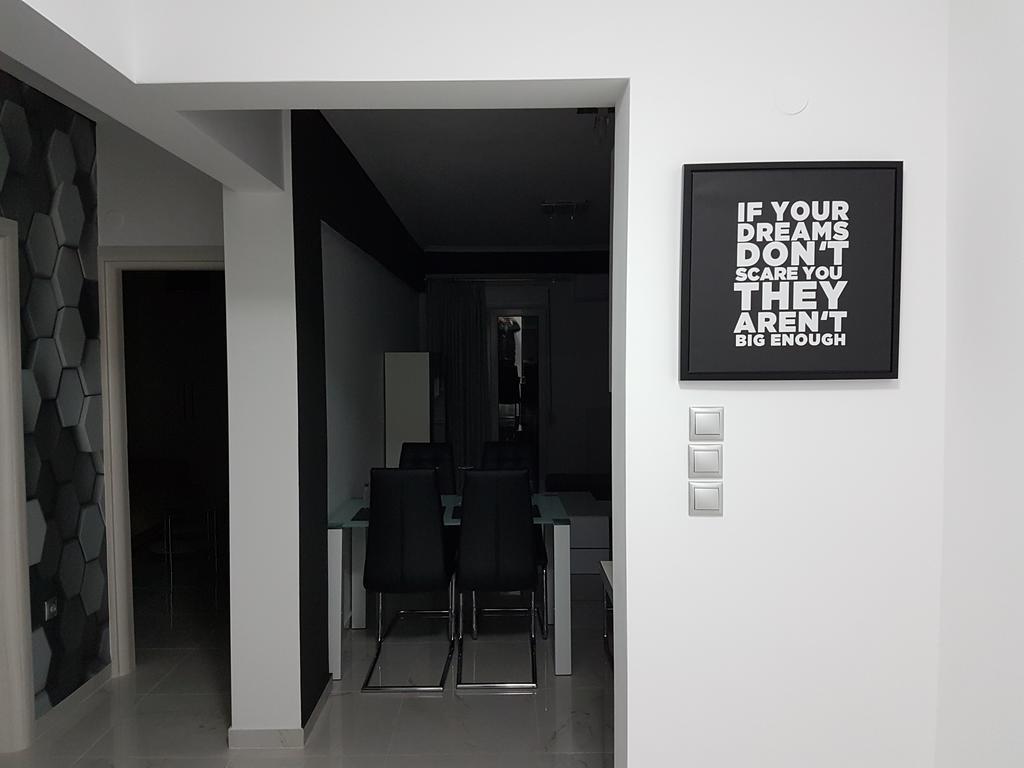 Route 77 Apartment Солун Екстериор снимка