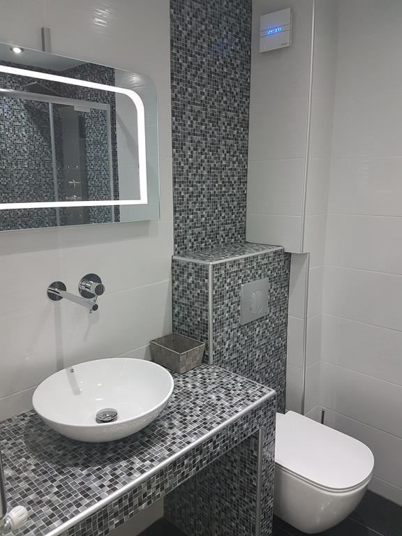 Route 77 Apartment Солун Екстериор снимка