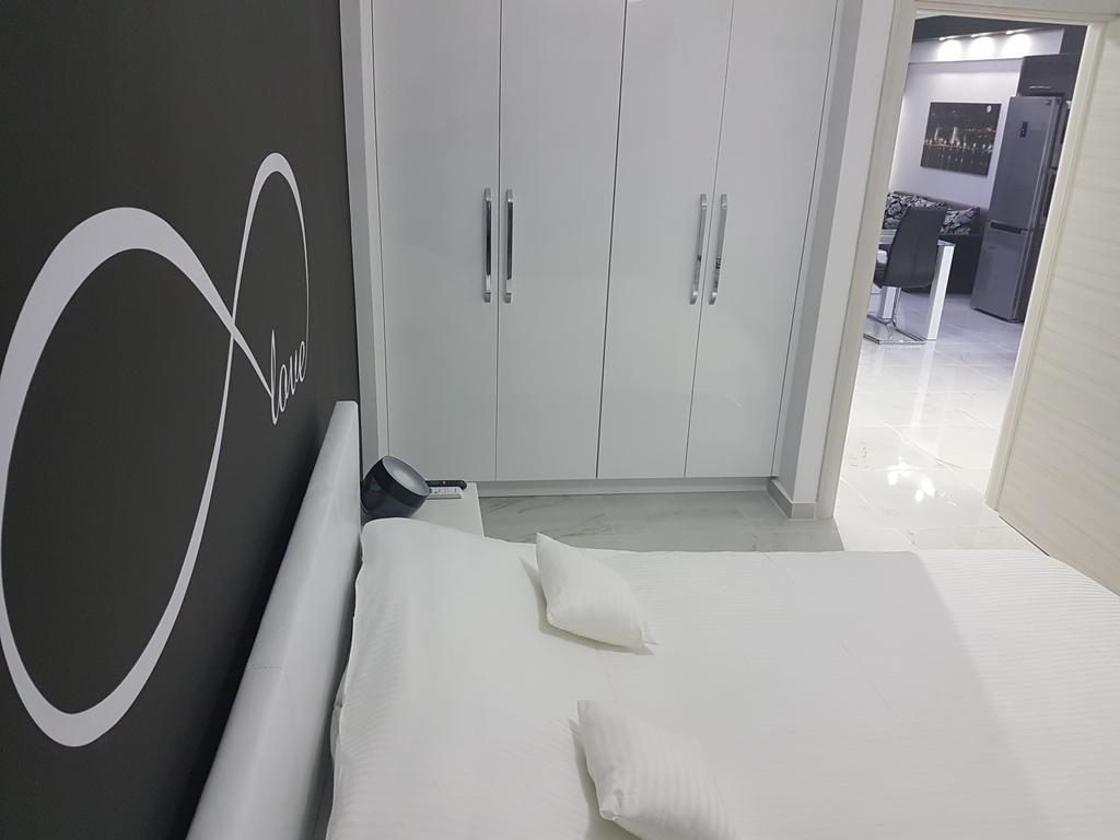 Route 77 Apartment Солун Екстериор снимка