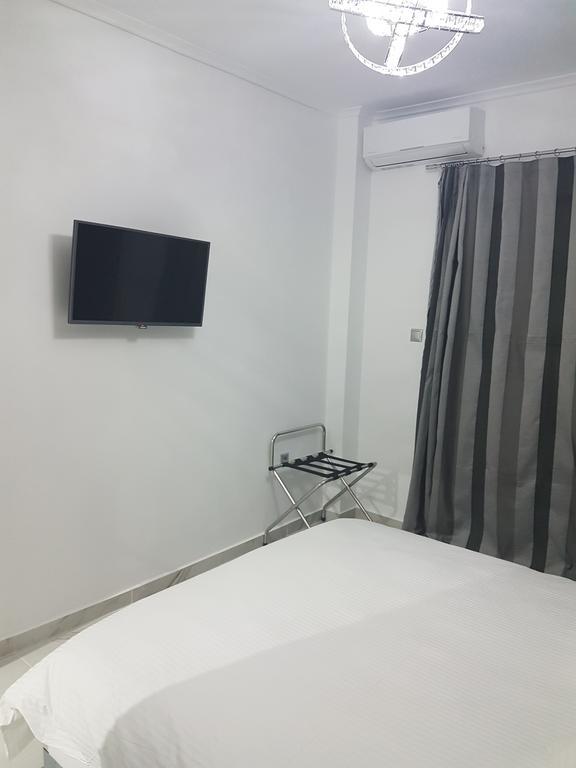 Route 77 Apartment Солун Екстериор снимка