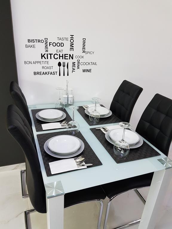Route 77 Apartment Солун Екстериор снимка